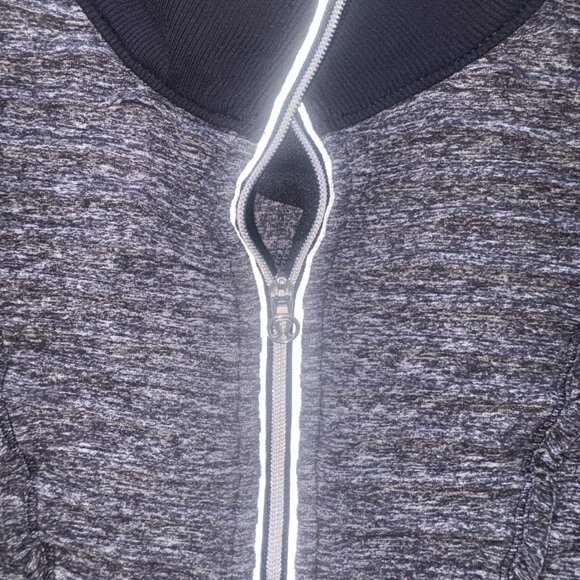 Lululemon Athletica Women's Run Your Heart Out Ruffle QuarterZip Black Gray 4 - Picture 7 of 13